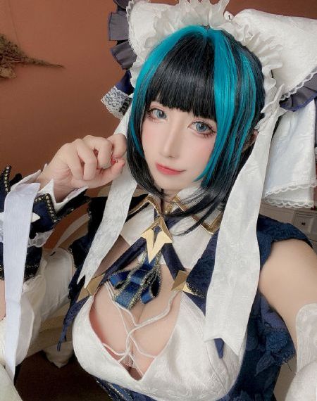 欧美女生穿衣搭配_720在线手机播放