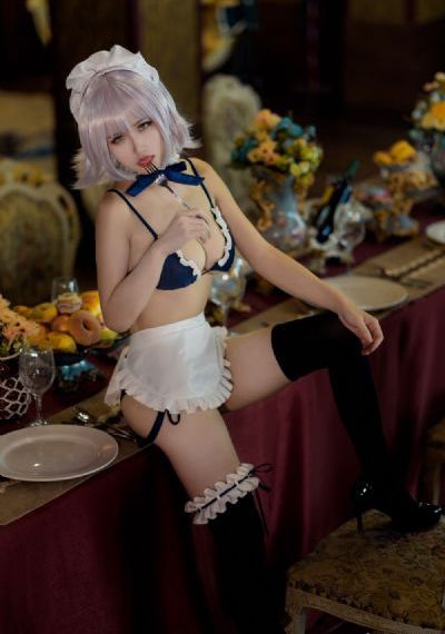 欧美特色服装_BD在线手机播放