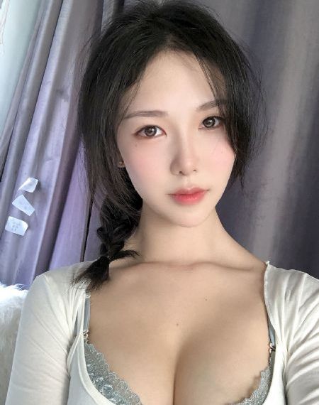 欧美夫妻居家日常自拍_国产剧免费观看电视剧