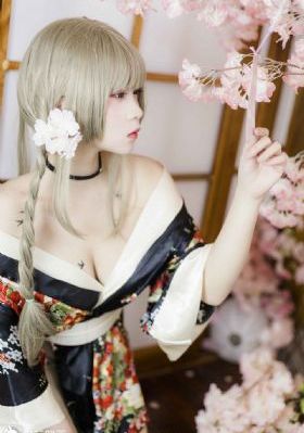 欧美女明星穿西装图片_DVD在线视频播放
