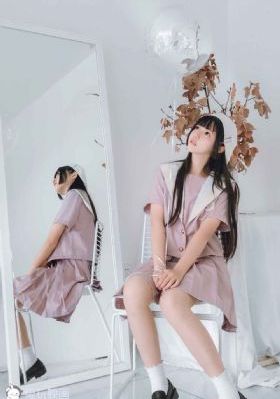 日韩女人比基尼视频_超清免费播放