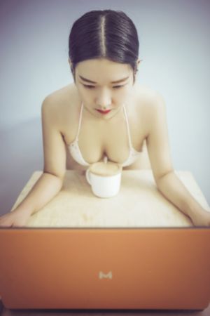 国产日产韩国麻豆二区_爱奇艺VIP神马影院手机在线
