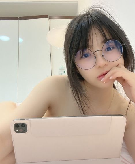 欧美av啊啊啊_免费高清在线观看