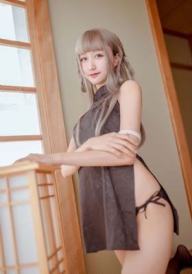 欧美school纹身花臂拼接_HD全集免费观看